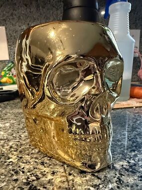 Bath & Body Works Metallic Gold Skull Soap Holder